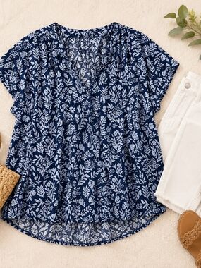 St John's Bay Blue Floral Cottagecore V Neck Blouse XL